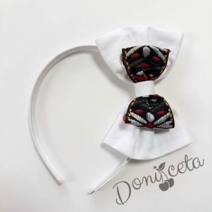 Диадема с фолклкорни и етно мотиви в бяло 