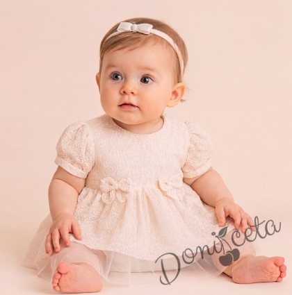 Бебешка рокля в екрю с нежна бродерия и панделки