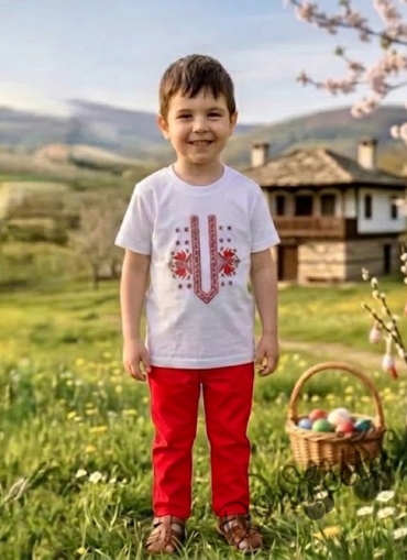 Комплект от 2 части - спортно-елегантен панталон в червено за момче и тениска с етно мотиви