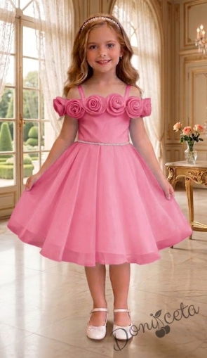 Къса официална детска рокля Вяра с деколте декорирано с обемни 3D рози в розово