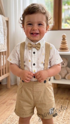 Комплект за момче от 3 части - риза в бяло с цветни орнаменти с къс ръкав, къси панталони тип гащеризон и папийонка в  бежово
