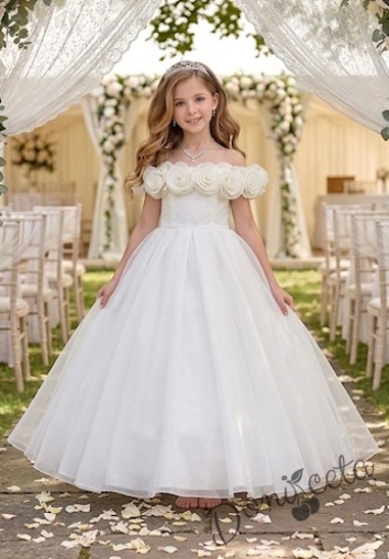 Дълга официална детска рокля Вяра с деколте декорирано с обемни 3D рози в бяло