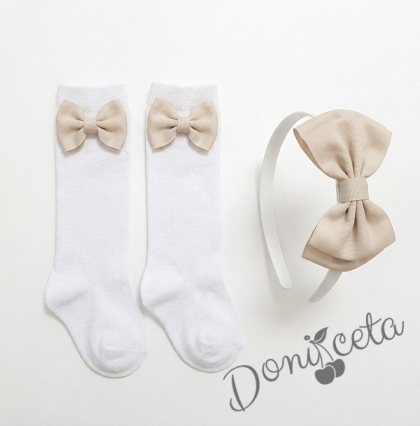 Комплект ръчно изработена диадема и чорапки с панделки в бежово