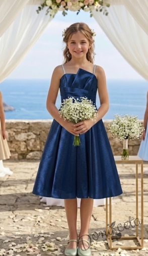 Елегантна къса официална детска рокля Лара с асиметрично деколте в тъмносиньо
