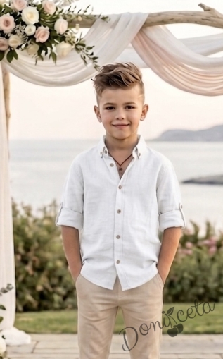 Лятна детска риза с дълъг ръкав в бяло с копчета в бежово от колекция Бежина