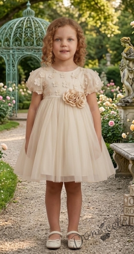Нежна детска рокля с 3D цветя и тюл в бежово с къс ръкав