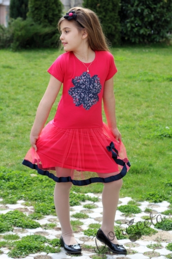 Лятна детска рокля в цвят малина с детелина