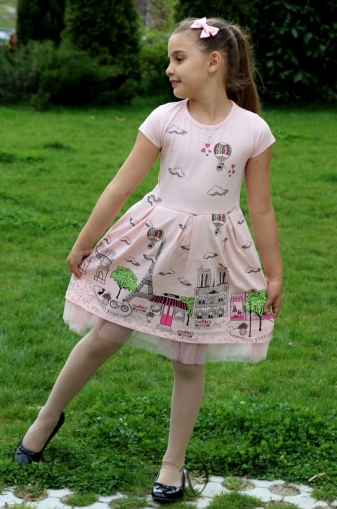 Лятна детска рокля в розово с мотиви на Париж