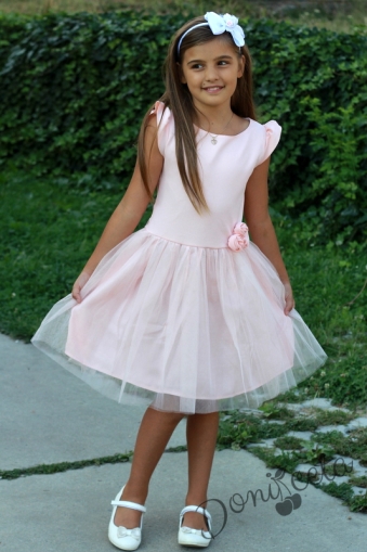 Детска рокля в прасковено от неопрен с тюл
