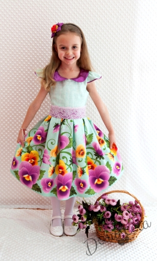Празнична детска рокля на цветя