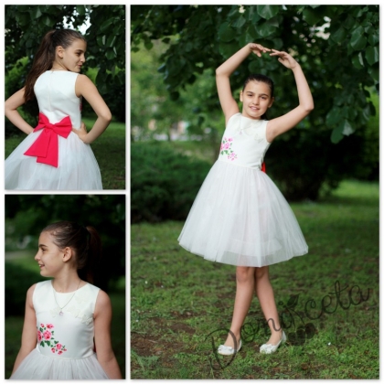 Official children's dress with red roses 