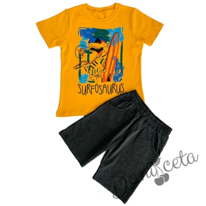 Комплект за момче от тениска в горчица и къси панталони в сиво 1