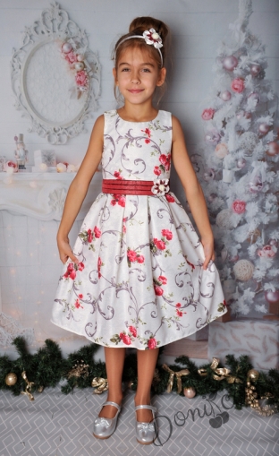 Детска официална рокля на нежни цветя в бордо без ръкав 235