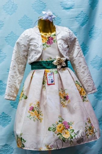Детска рокля на цветя с болеро 