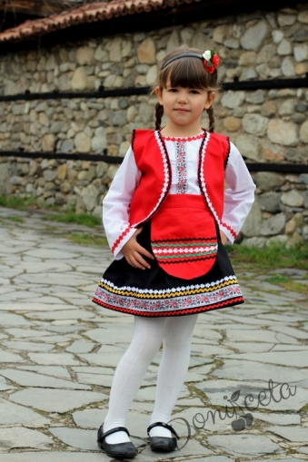 Детска народна носия 2-риза, пола, елек и престилка с фолклорни/етно мотиви 