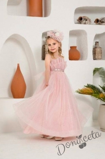 Официална детска дълга рокля без ръкав в цвят пудра с тюл и диадема