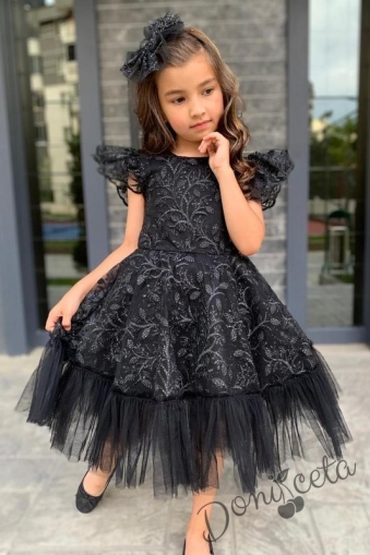 Детска рокля с къс ръкав от дантела и тюл в черно с панделка за коса