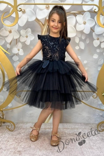 Детска официална рокля Кара в тъмносиньо от пайети и тюл на пластове с панделка за коса 1