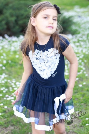 Лятна детска рокля в тъмносиньо със сърце и тюл с лента