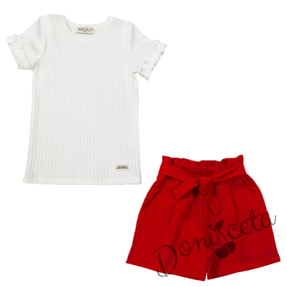 Комплект от къси панталонки в бледо червено и тениска в бяло с къс ръкав 1