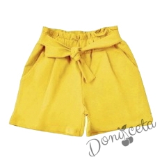 Къси панталони в жълто за момиче  1