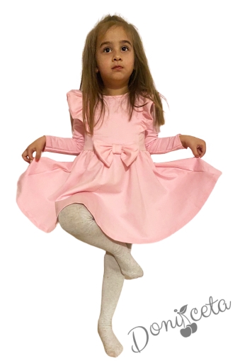 Детска рокля в пудра с дълъг ръкав с панделка 1