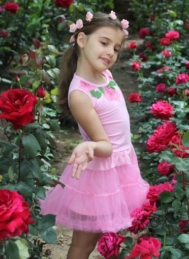 Лятна рокля врозово  с розички