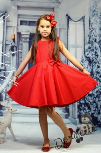 Детска изчистена рокля в червено с тюл тип клош  1
