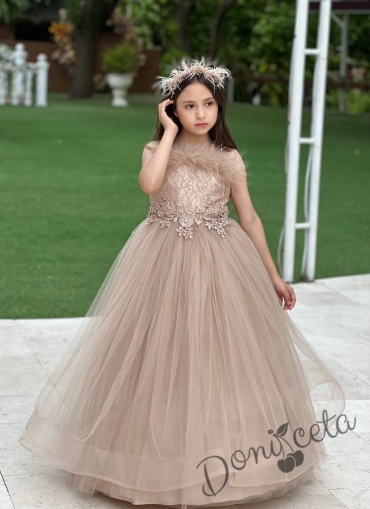 Formal children's long dress in white sleeveless with a tiara and a hoop underneath the skirt Sherry