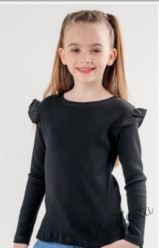 Детска блуза с дълъг ръкав в черно с къдрички на ръкавите