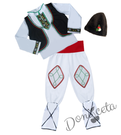 Мъжка или детска народна носия за момче 101 с калпак с фолклорни/етно мотиви, с елек и пояс в червено, гети и калпак