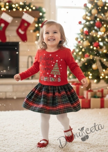 Коледна детска рокля в червено с каре с надпис Повярвай в магията на Коледа