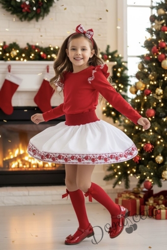 Комплект за момиче от 4 части-пола в бяло, блуза в червено с къдрици с фолклорни/етно мотиви, чорапи в червено с панделка с етно мотиви и диадема