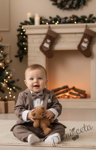 Бебешки костюм от 4 части за момче-сако в кафяво, боди-риза в бяло и панталон в кафяво и папийонка