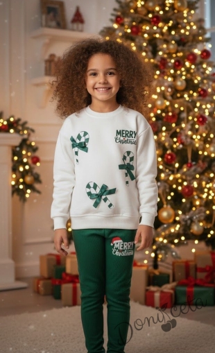 Коледен комплект за момиче от блуза в бяло с коледни мотиви и панделки и клин рипс в зелено