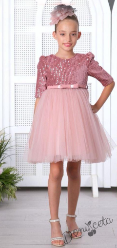 Детска рокля в пепел от рози с дълъг ръкав с пайети и коланче в пепел от рози и диадема