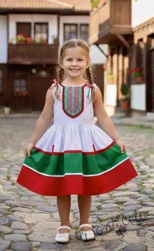 Детска етно рокля в бяло, зелено и червено за момиче с шевица и фолклорни мотиви
