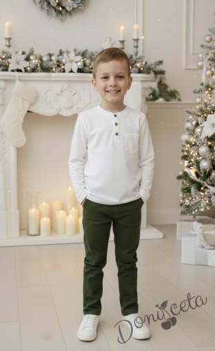  Комплект за момче от 2 части-блуза в бяло с копчета и панталон в зелено