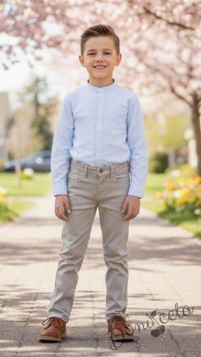 Детски комплект за момче от 2 части-риза в бял цвят и бежов панталон 