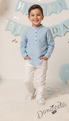 Детски комплект за момче от 2 части-риза в светлосиньо и панталон в бяло