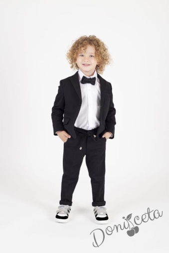 Спортно-елегантен комплект Тери за момче от 4 части в черно-риза в бяло, сако с джобове, панталон с връзки и папийонка Черновина