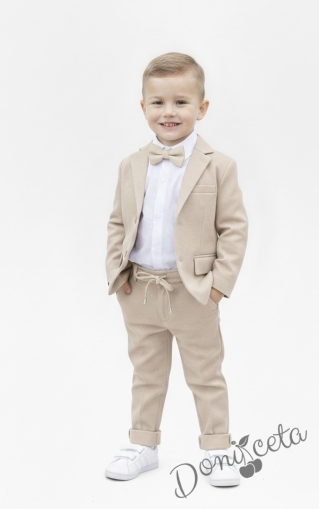 Спортно-елегантен комплект Тери от колекция Бежина за момче от 4 части в бежово - риза в бяло, сако с джобове, панталон с връзки и папийонка