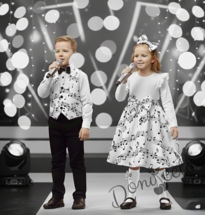 Елек за момче  в бяло и  черно с ноти с папийонка 