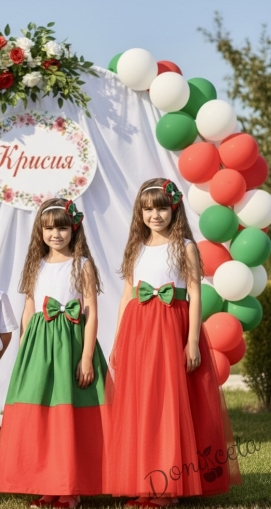 Детска дълга рокля без ръкав в бяло, зелено и червено с тюл до долу