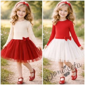 Детска рокля в червено и бяло от трико с дълъг ръкав и с тюл надолу