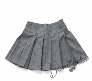 Детска пола плисе в сиво каре