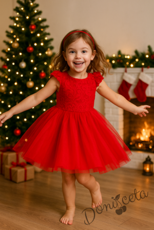 Детска рокля в червено с къс ръкав с дантела и тюл от колекция Червеника Крис