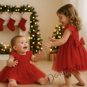 Детска рокля в червено с къс ръкав с дантела и тюл от колекция Червеника Крис