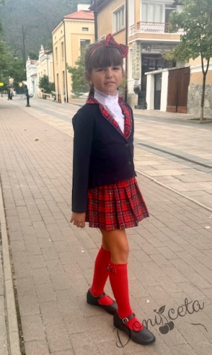 Детски комплект от 3 части за момиче от карирана пола и сако в тъмносиньо с каре и риза в бяло с къс ръкав и висока яка10