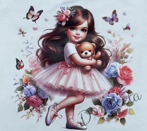 Детски комплект от две части – блуза в екрю украсена с красива и детайлна щампа на момиченце с мече, и цикламен клин